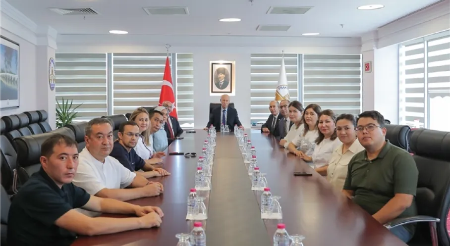 Trakya Üniversitesi'nde Uluslararası Sağlık Köprüsü Kuruldu: Kazak Hekimler Eğitimlerini Tamamladı!