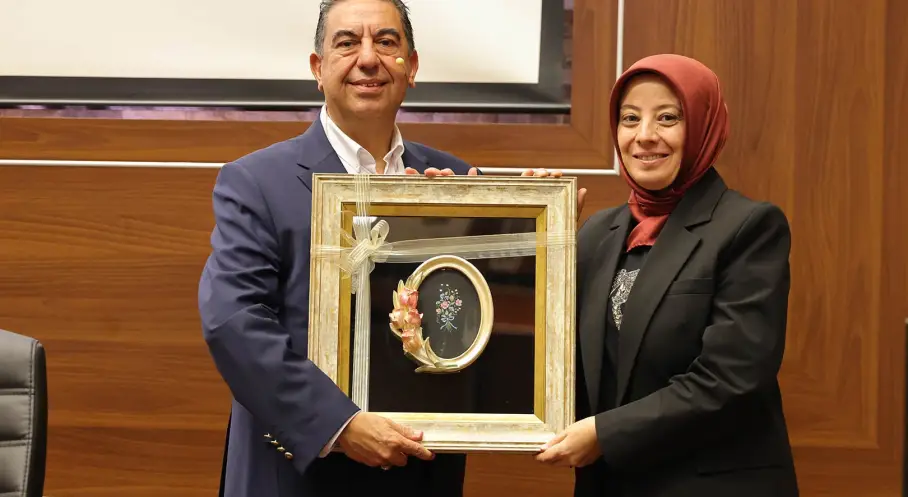 Keçiören Belediyesi Personeline Meme Kanseri Farkındalık Eğitimi