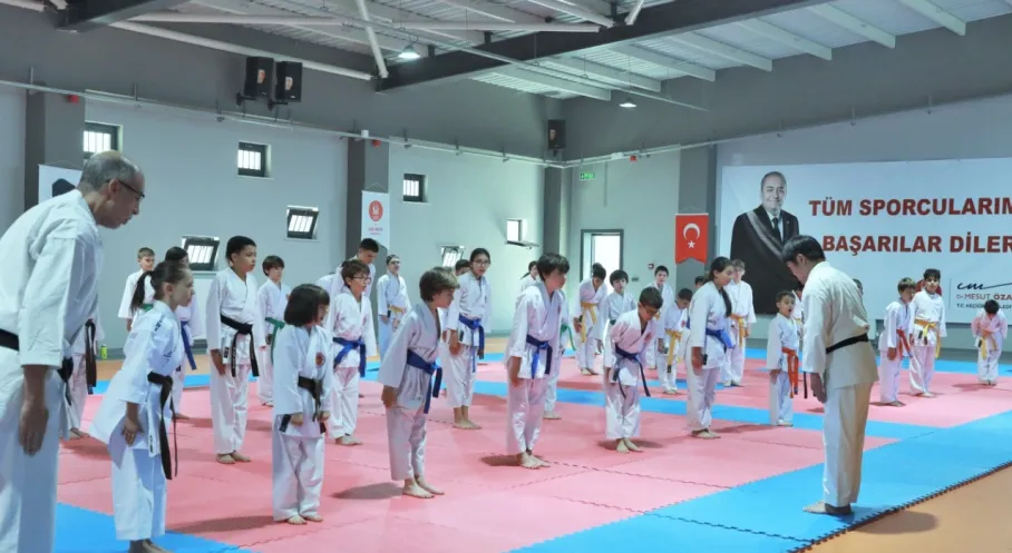 Keçiören, Karate Dünyasını Salladı: SKIF Dünya Şampiyonası Öncesi Uluslararası Seminerde Neler Yaşandı?