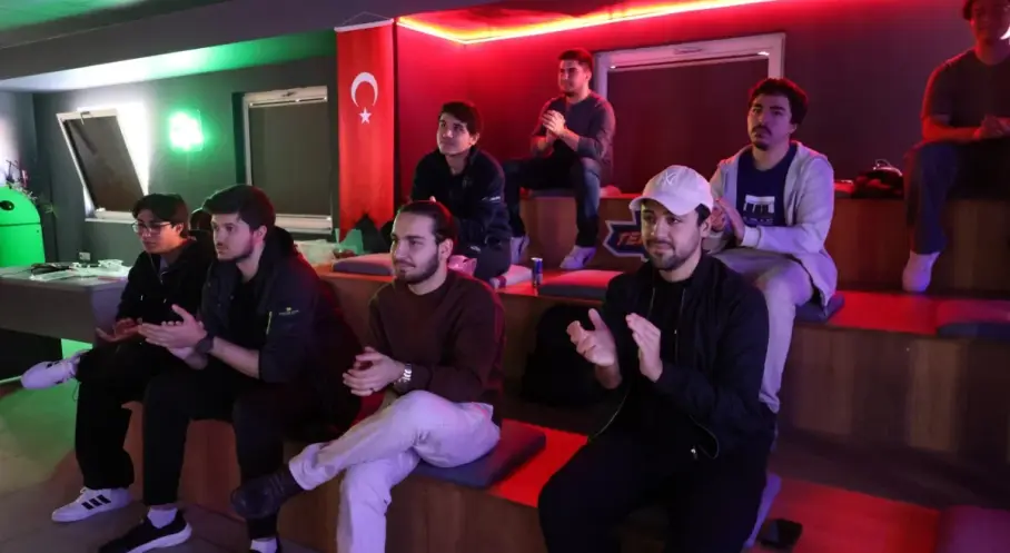 Keçiören TEKNOMER'de üniversite öğrencileri espor turnuvasında buluştu