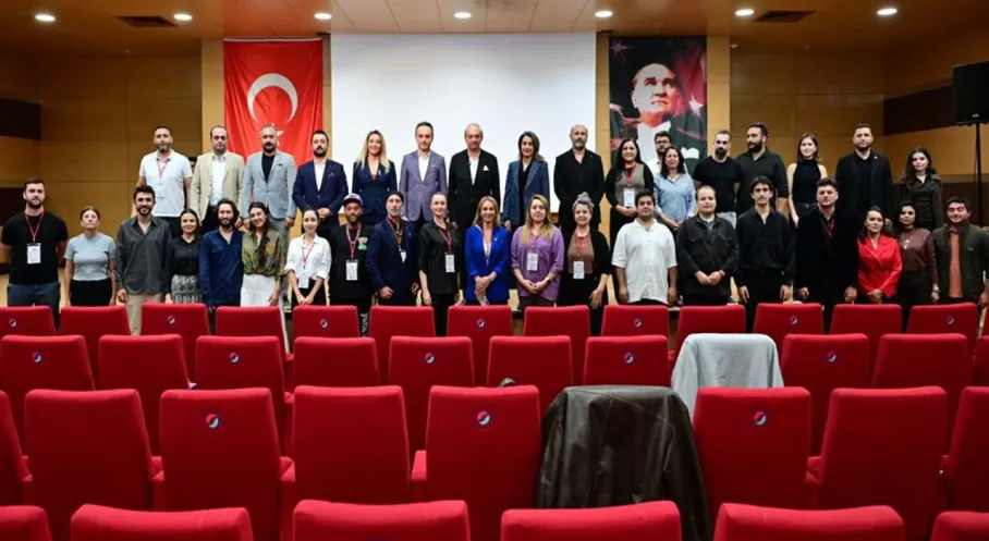 Kepez'den Sanat Emekçisine Müjde! Başkan Kocagöz'den Destek Sözü