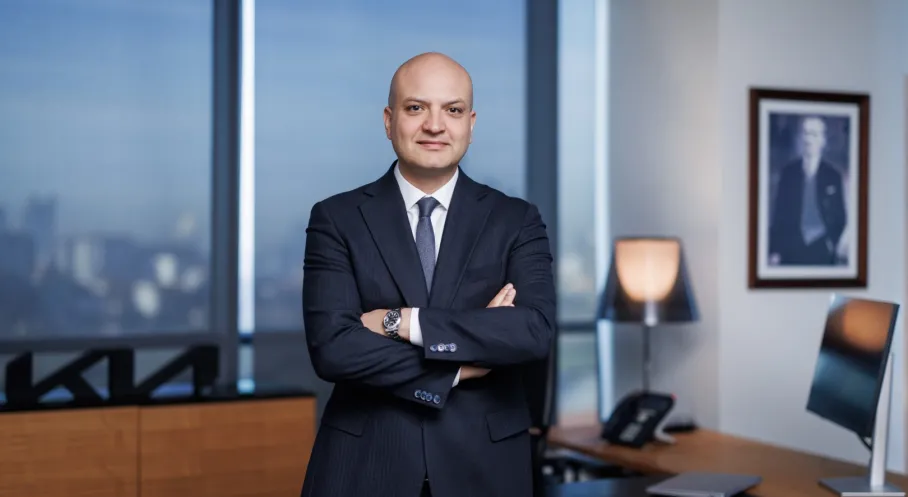 Kia Türkiye'nin Yeni Kaptanı Belli Oldu: Şafak Savcı Direksiyona Geçti! Otomotivde Yeni Dönem Başlıyor