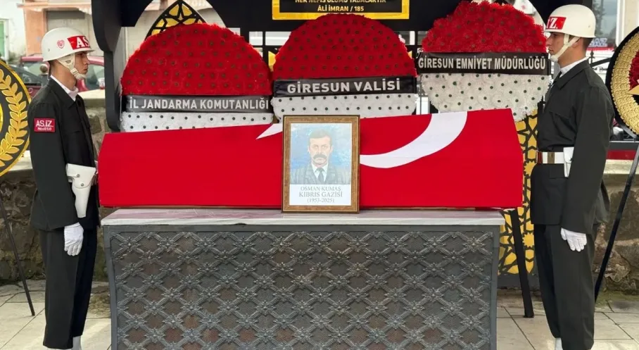 Kıbrıs Gazisi Osman Kumaş Giresun'da Son Yolculuğuna Uğurlandı