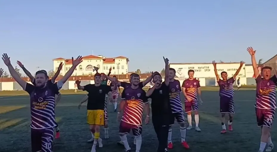 Kınıkspor Fırtınası! Evinde Müthiş Geri Dönüşle Galibiyete Ulaştı!