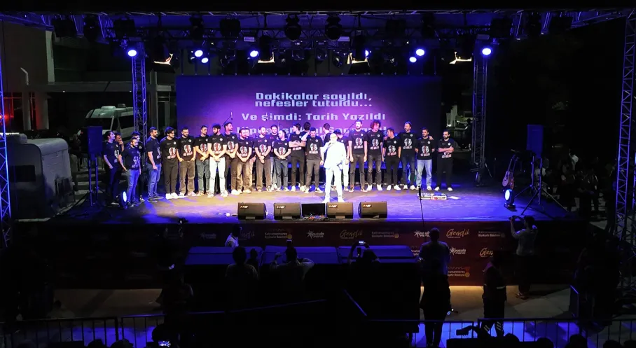 Kipaş İstiklalspor'un Tarihi Zaferi: Türkiye Basketbol Ligi'nde!