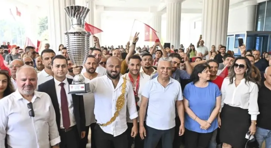 Kırkpınar Şampiyonu Orhan Okulu Antalya'da Coşkuyla Karşılandı!