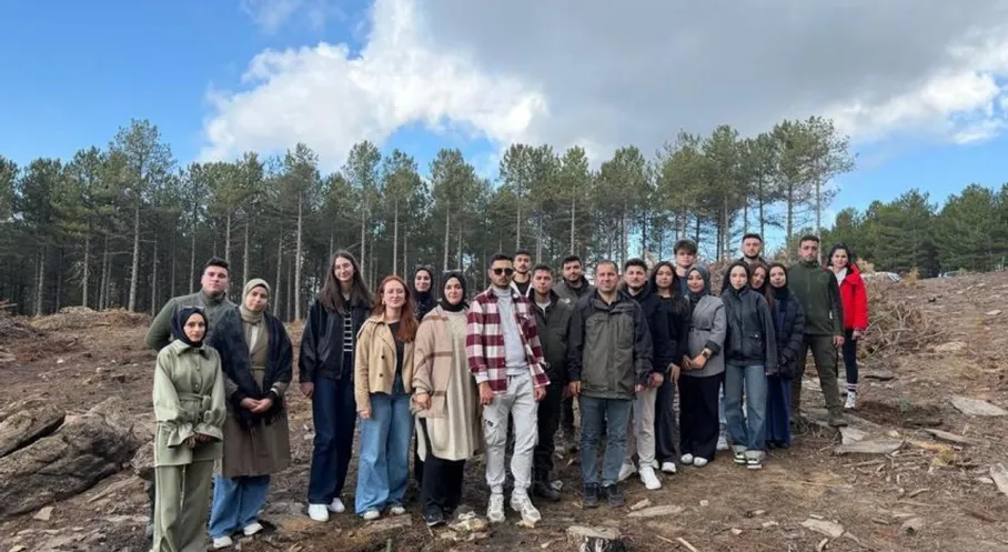 Kırşehirli Gençler Çine'de Umut Fidanları Dikti: Ormanlara Can Verdi!