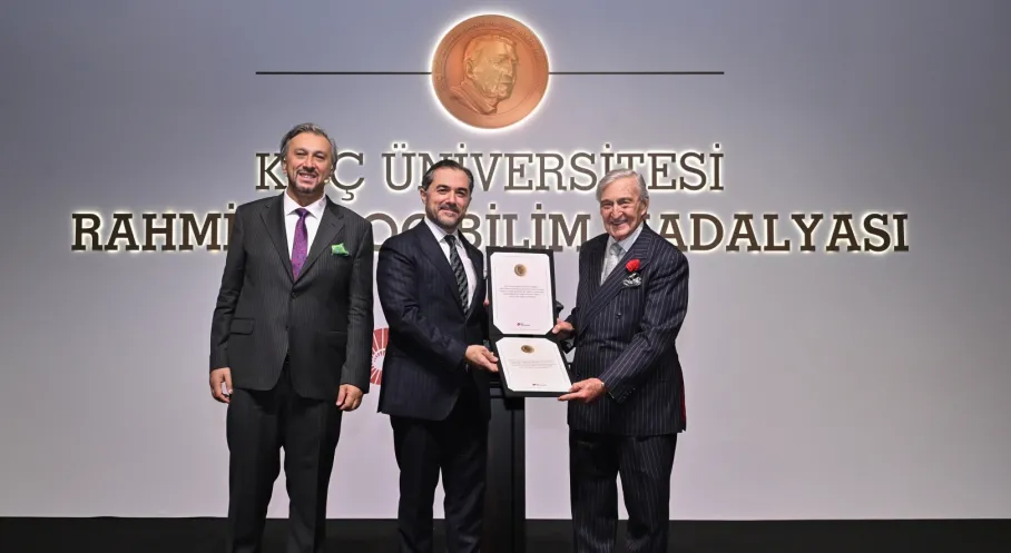 Koç Üniversitesi Bilim Madalyası: 10. Kez Bir Ekonomi Dehasını Ödüllendirdi!