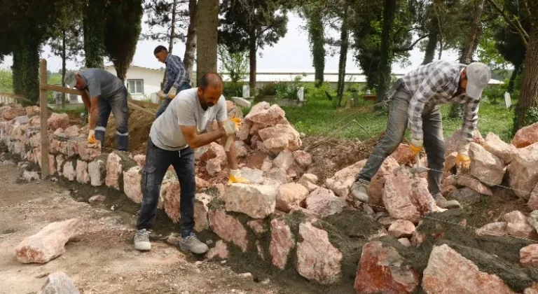 Kocaeli Büyükşehir Belediyesi Mezarlıklarda Dönüşüm Başlatıyor