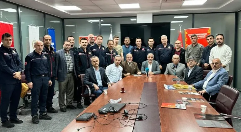Kocaeli Büyükşehir Belediyesi'nin “Elektrikli Araçlarda Yangın Güvenliği” Eğitimi