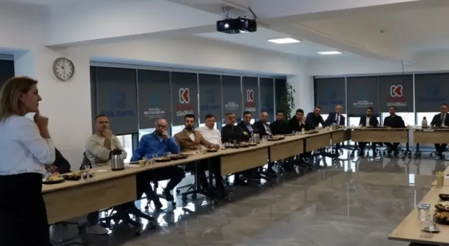 Kocaeli'de Yöneticilere Özel Eğitim: Büyükşehir'den Liderlik Hamlesi!