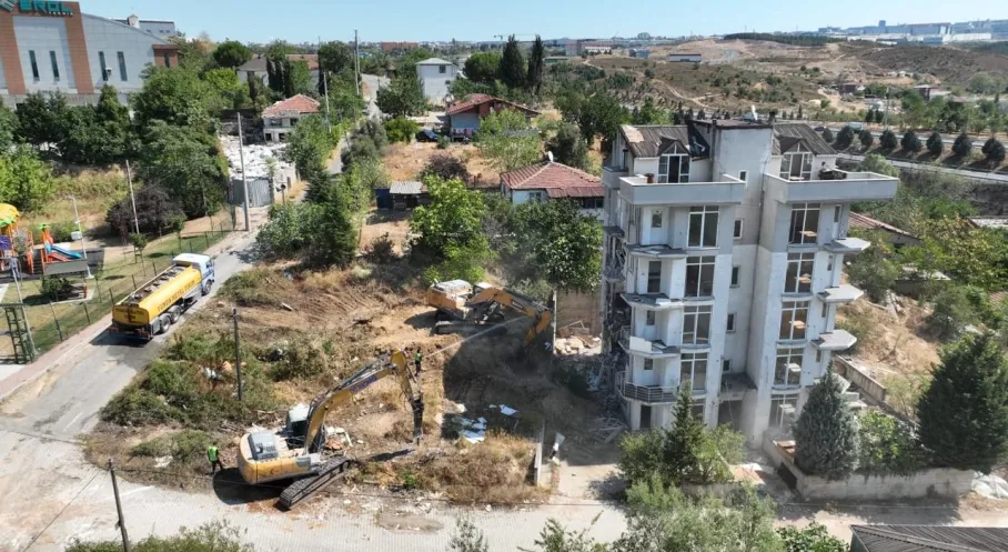 Kocaeli Çayırova'da Riskli Yapılar Yıkılıyor! İşte Detaylar