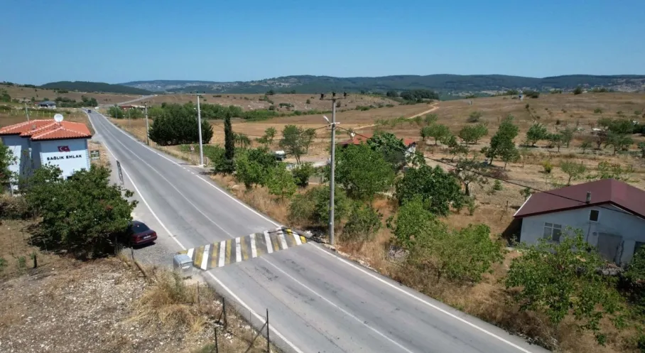 Kocaeli Kandıra'da Ulaşım Devrimi: Akçaova Yolu Yenilendi!