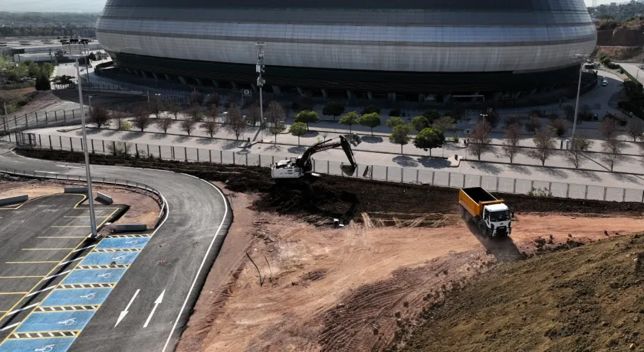 Kocaeli Stadı Çevresi Yenileniyor: Büyükşehir'den Dev Düzenleme Hamlesi!