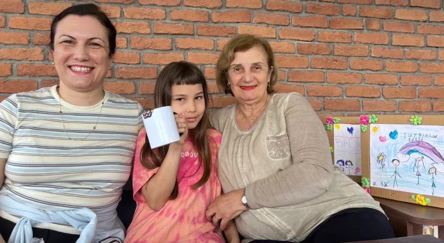 Kocaeli'de Anneler Günü Sürprizi: 3 Kuşak Aynı Etkinlikte Buluştu, Büyük Coşku Yaşandı!