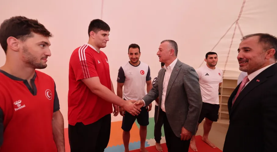 Kocaeli'de Emre Yazgan Judo Salonu Açıldı! Başkan Büyükakın'dan Anlamlı Vefa
