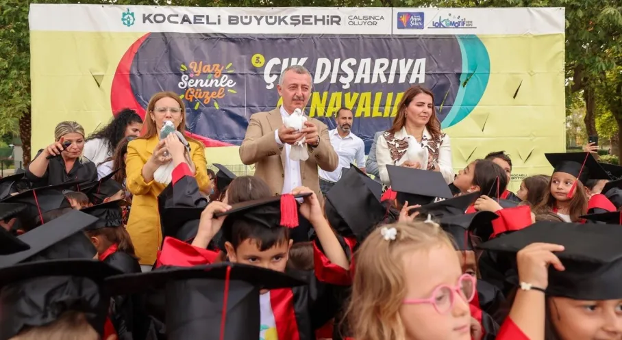 Kocaeli'de Mezuniyet Coşkusu: Lokomotif Çocuk Köyü'nden Geleceğe Umutla Bakış!