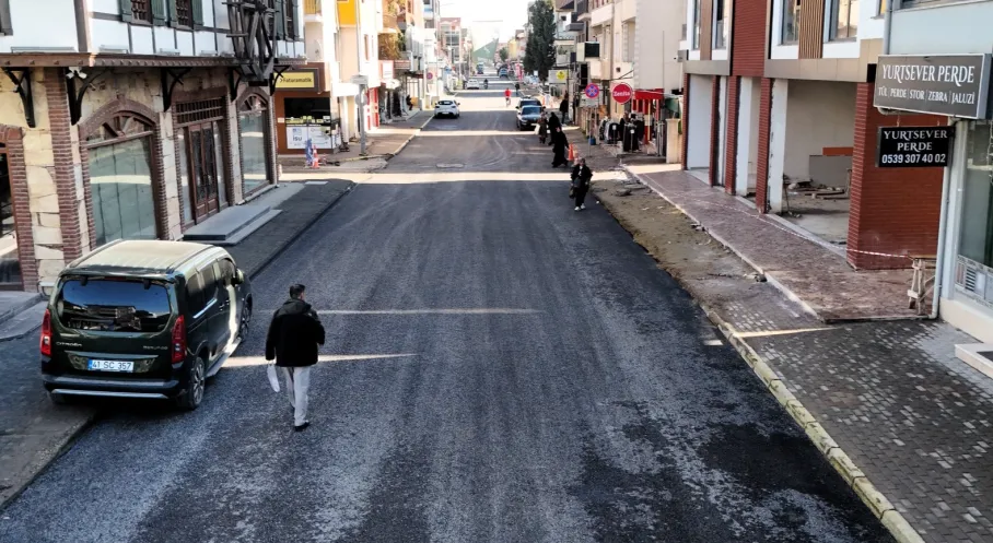Kocaeli'de Ulaşım Hamlesi: Kartepe'de Yol Yenileme Çalışmaları Başladı!