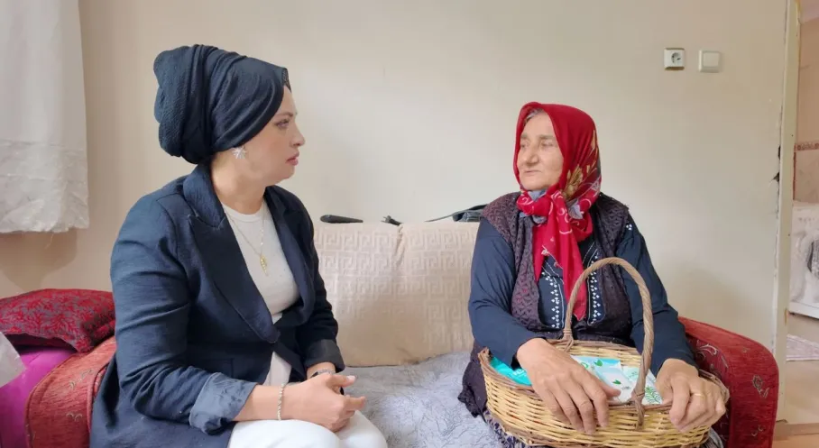 Kocaeli'de Yaşlılara Büyükşehir Eli: Gönül Köprüsü Kuruluyor!