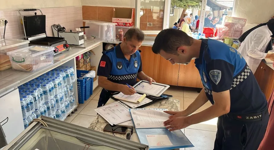 Kocaeli'de Zabıta Okul Kantinlerini Mercek Altına Aldı!