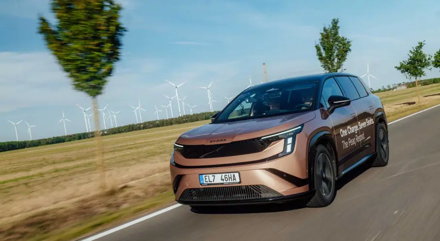 Škoda Peaq Tek Şarjla 936 Kilometre Yol Kat Ederek Menzil Rekoru Kırdı