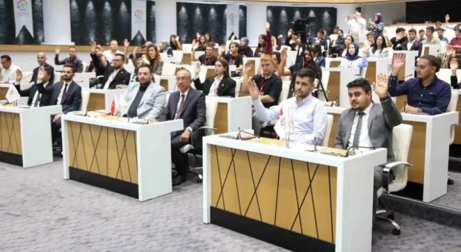 Konya Meram'da Gençlik Meclisi Rüzgarı! Yeni Dönem Başlıyor