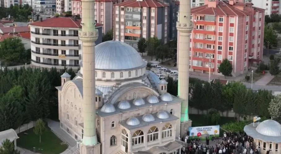 Konya'da Çocuklar Camiyle Buluşuyor: 100 Bin Bisiklet Hediyesi!