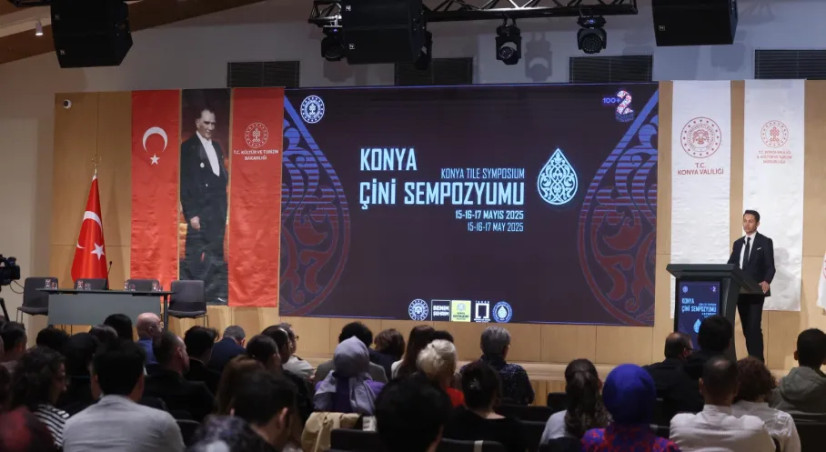 Konya'da Çini Sanatı Zirvesi: Selçuklu'dan Günümüze Miras Masaya Yatırılıyor!