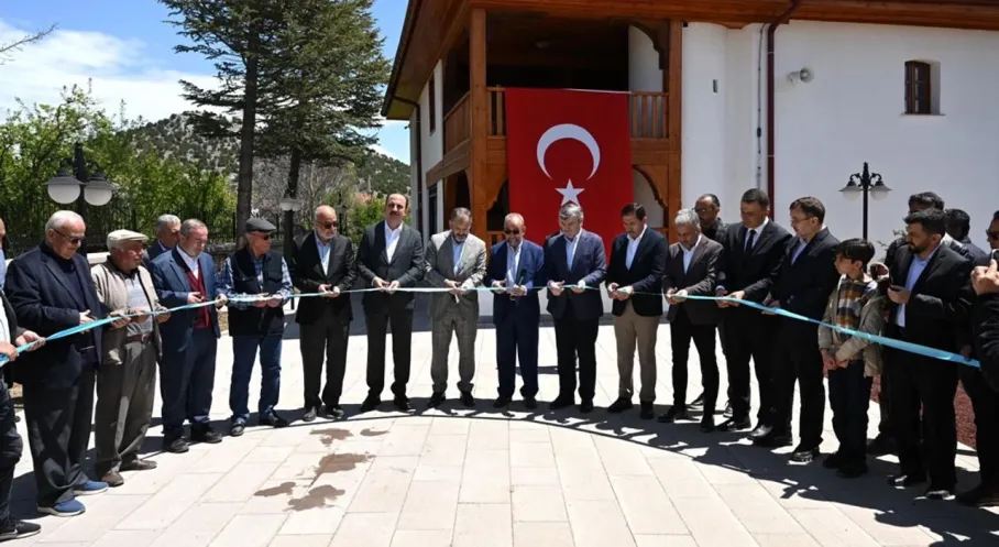 Konya'da Tarihi Cami Yeniden İbadete Açıldı! Ecevitzade Kadı Mehmed Efendi Camii Açılışı