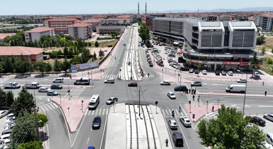 Konya’da Tramvay Hattı Genişliyor: Enerji Altyapısında Çalışmalar Sürüyor