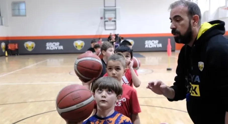 Konya'da Basketbol Rüzgarı! Geleceğin Yıldızları Aranıyor