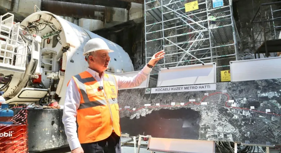 Körfezray Metrosu'nda Dev Köstebekler İş Başında: Gürültüsüz Kazı Devri Başlıyor!