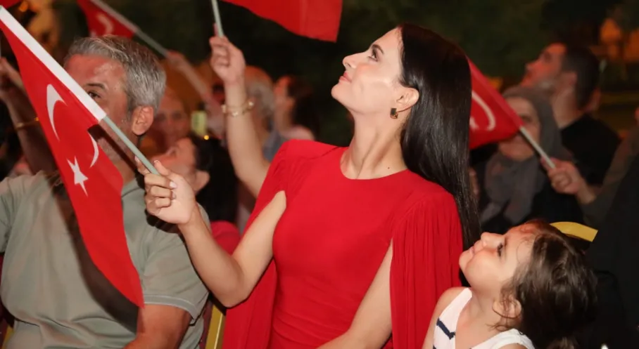 Korkuteli'nde Zafer Bayramı ve Şenlik Coşkusu Bir Arada!