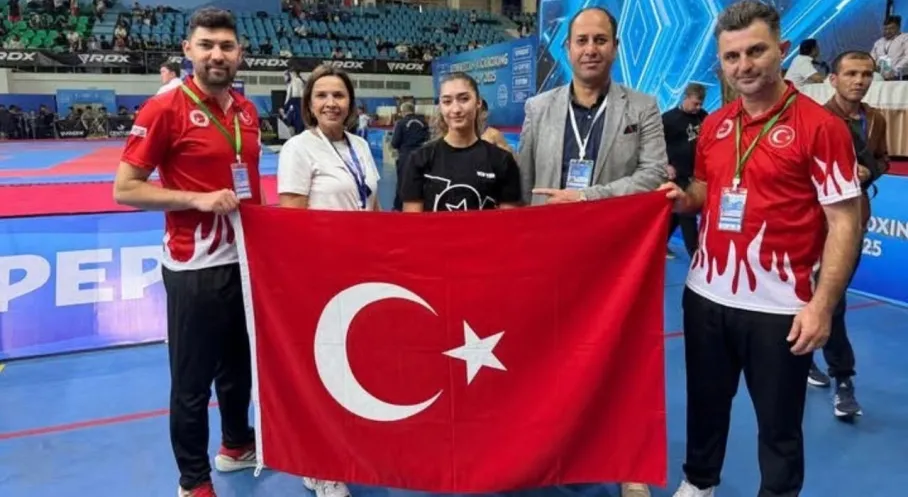 Korkuteli'nin Gururu Rabia Özgen Dünya Şampiyonu Oldu! Altın Madalya Coşkusu!