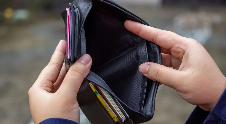 Kredi ve Kredi Kartı Borçları Alarm Veriyor! Yurttaşın Borç Yükü Trilyonları Aştı