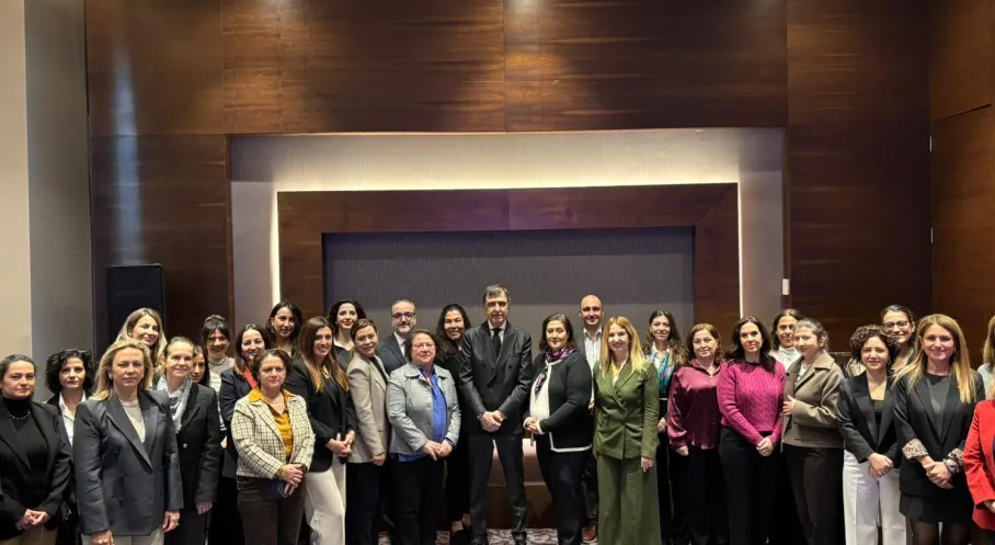 KTSD'de Tarihi Değişim! Kozmetik ve Temizlik Sektörünün Yeni Lideri Nilgün Dayıoğlugil, Ahmet Pura Onursal Başkan!