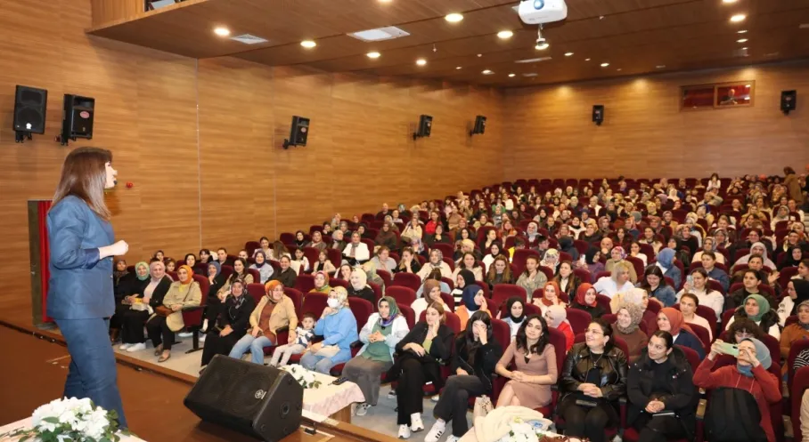 Samsun'da Kültür Sanat Coşkusu: Büyükşehir'in Işığı İlçeleri Aydınlatıyor!