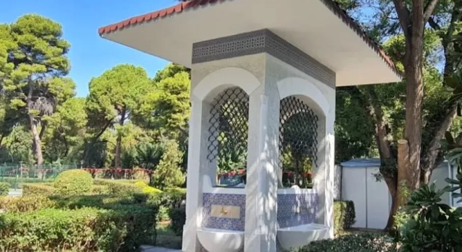 Kültürpark'ın Tarihi Çinili Çeşmesi Yeniden Canlandı! 94. İEF'ye Damga Vuracak