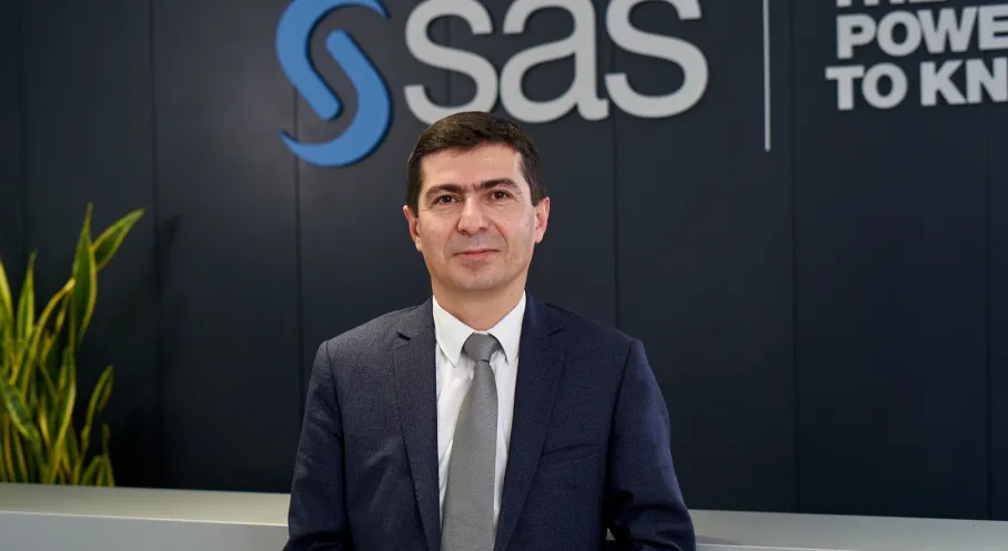 Küresel Yapay Zeka Uçurumu Kapanıyor mu? SAS Raporu Yerel Dönüşüm İçin Yol Haritası Sunuyor!