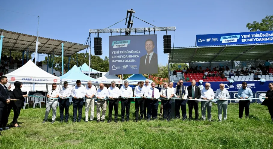 Kurtdereli Yağlı Güreşleri Coşkuyla Başladı: 1730 Güreşçi Er Meydanında!