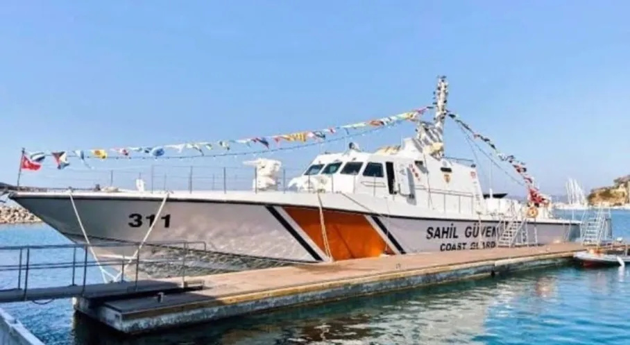 Kuşadası'nda Kabotaj Bayramı Coşkusu: Sahil Güvenlik Botu Halkın Ziyaretine Açılıyor!