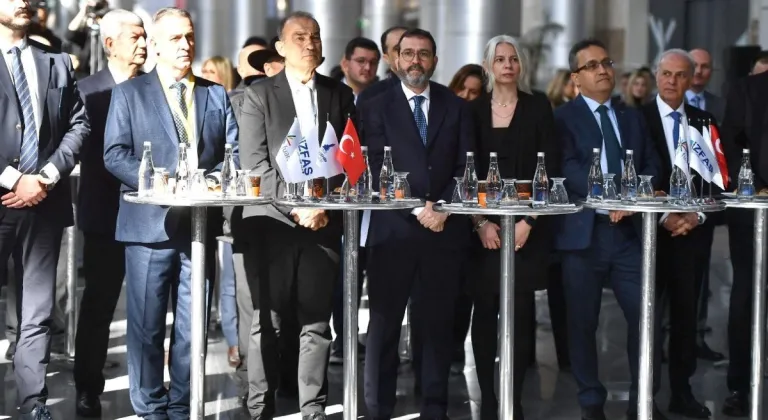 İzmir'de IMATECH Endüstriyel Üretim Teknolojileri Fuarı Açıldı!