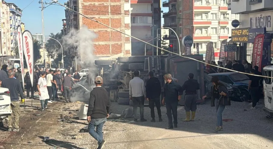 Malatya'da Facia! Freni Patlayan Kamyon 15 Aracı Pert Etti