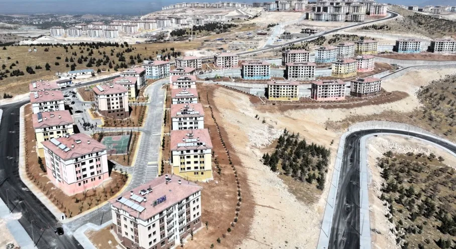 Malatya'da Müjde! Vali Yavuz: Bahçebaşı Konutları 12 Günde Teslim!