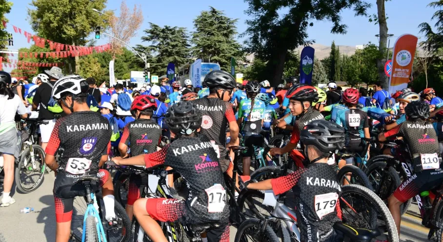 Malatya'da Uluslararası Beydağı Dağ Bisikleti Yarışı Kortejle Başladı