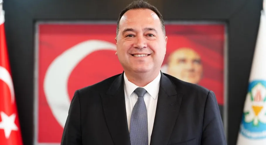 Manisa'da Bayram Coşkusu Zirvede! Başkan Dutlulu'dan Ücretsiz Ulaşım ve Birlik Mesajları