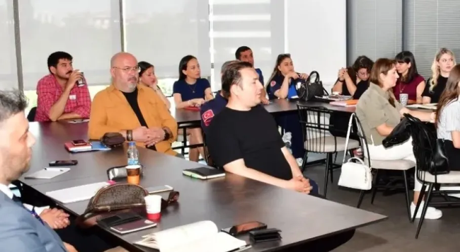 Manisa'da Hizmet Kalitesi Devrimi! Büyükşehir'den Eğitim Hamlesi