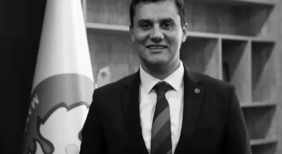 Manisa Yasta: Başkan Zeyrek Ölümünün 52. Gününde Anılıyor!