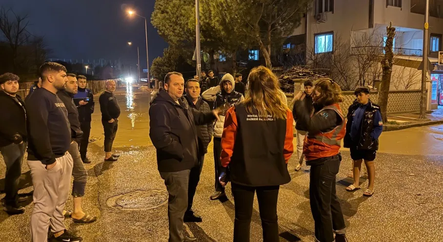 Manisa'da Selzedelere Büyükşehir'den Nefes Kesen Destek: Kovanlardan Nakdi Yardıma Kapsamlı Seferberlik!