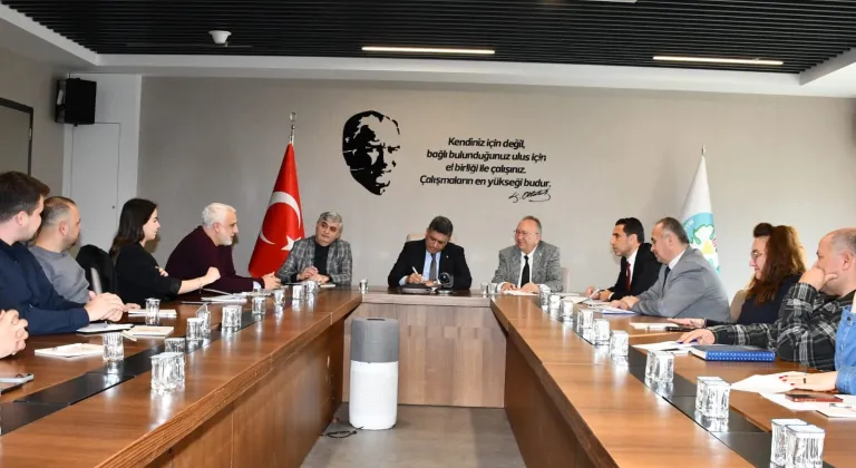 Manisa'da Süt Üreticilerinin Güç Birliği Toplantısı Gerçekleştirildi